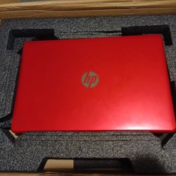 HP Touchscreen Laptop Quad Core  500GB