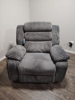 Nice oversized soft grey massage and heat electric nice!
