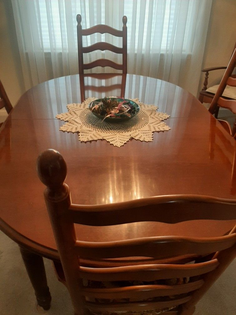 American Drew Dining Table and Chairs