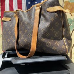 LV 