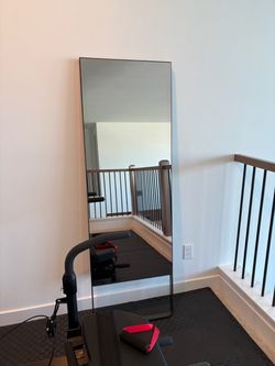 Lululemon workout mirror