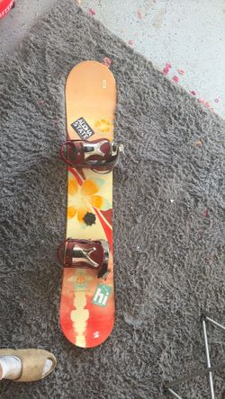 Burton snowboard $100