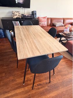Dining table and 6 chairs