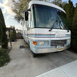 1998 Dolphin By National