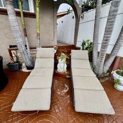 2 Sumbrella  80 in. Brown Wicker Outdoor Chaise Lounge Chairs Set of 2-Rattan Reclining Chair 