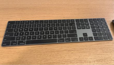 Apple Magic Bluetooth wireless 10-key keyboard