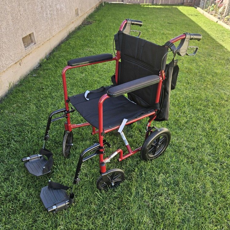 MEDLINE Transporter Wheelchair Holds Up To 350lb Light Weight And Very Clean