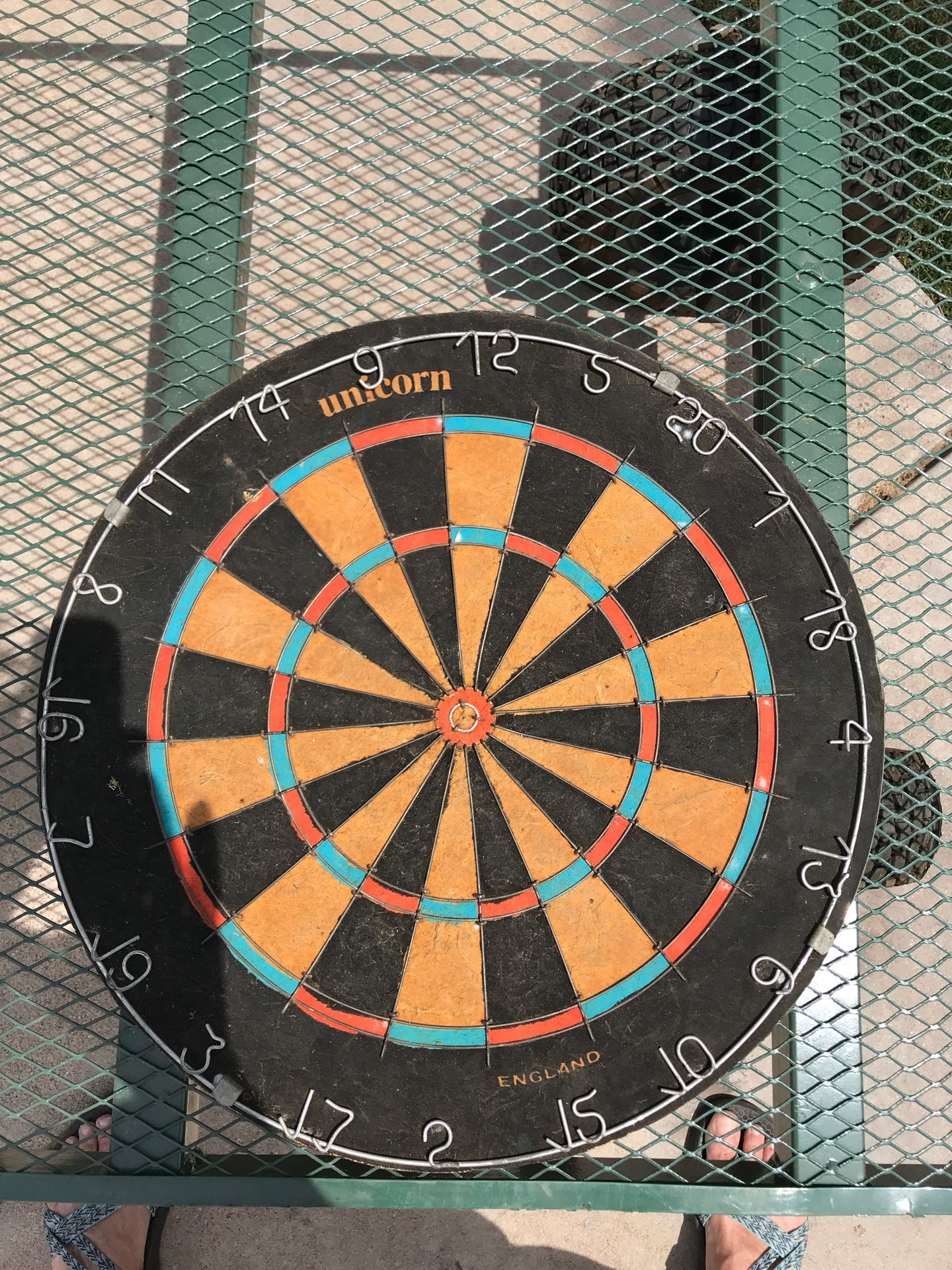 Camel hair dart board