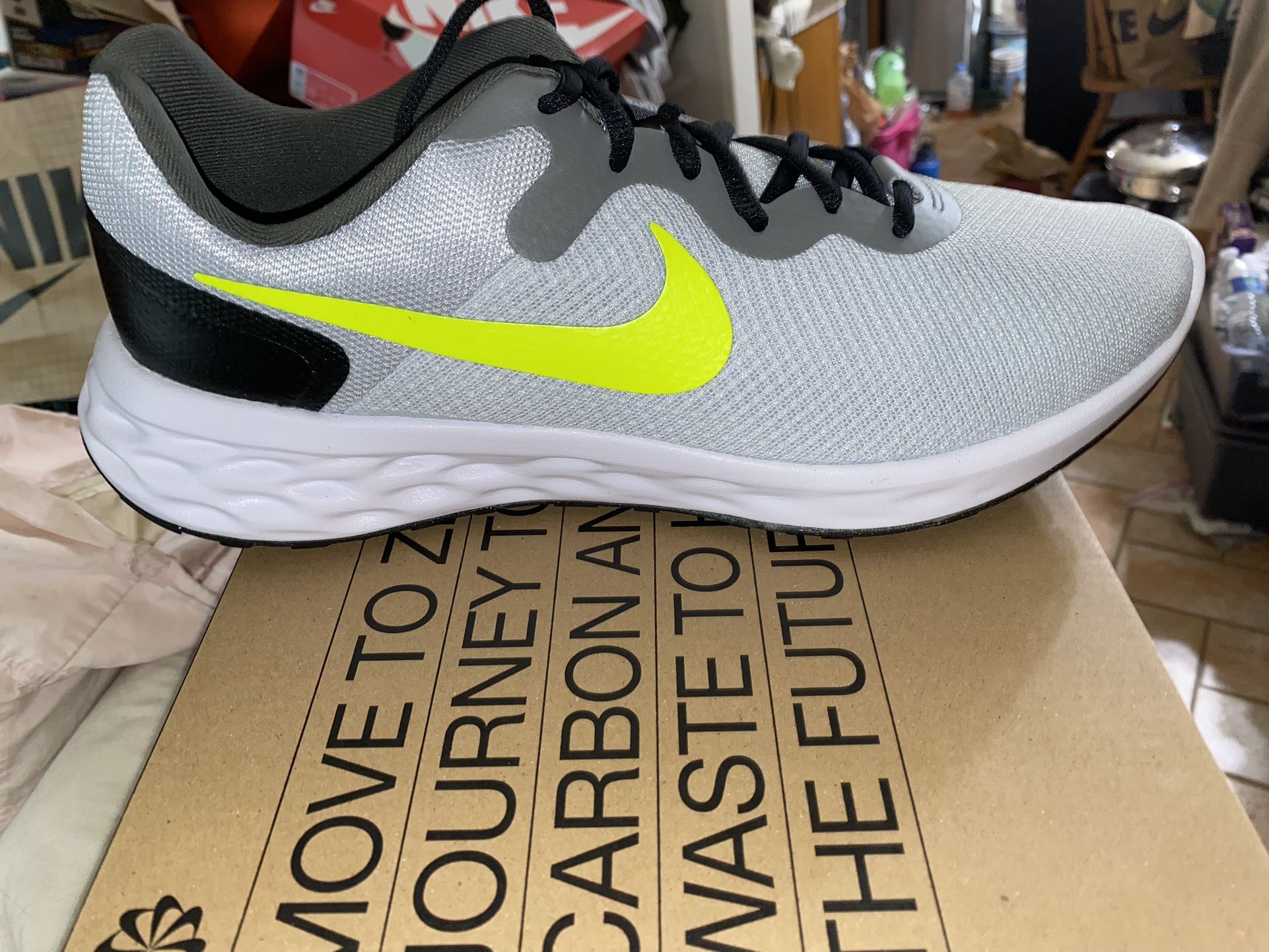 Nike Revolution 6 NN