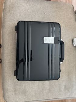 Zero Halliburton Briefcase, Black