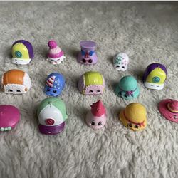 14 Shopkins Figures Lot 