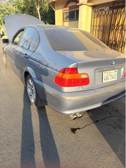 2002 BMW 325i