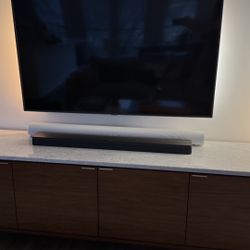 Bose Soundbar 700 & Bose Acoustimass 300 Bass Module 700