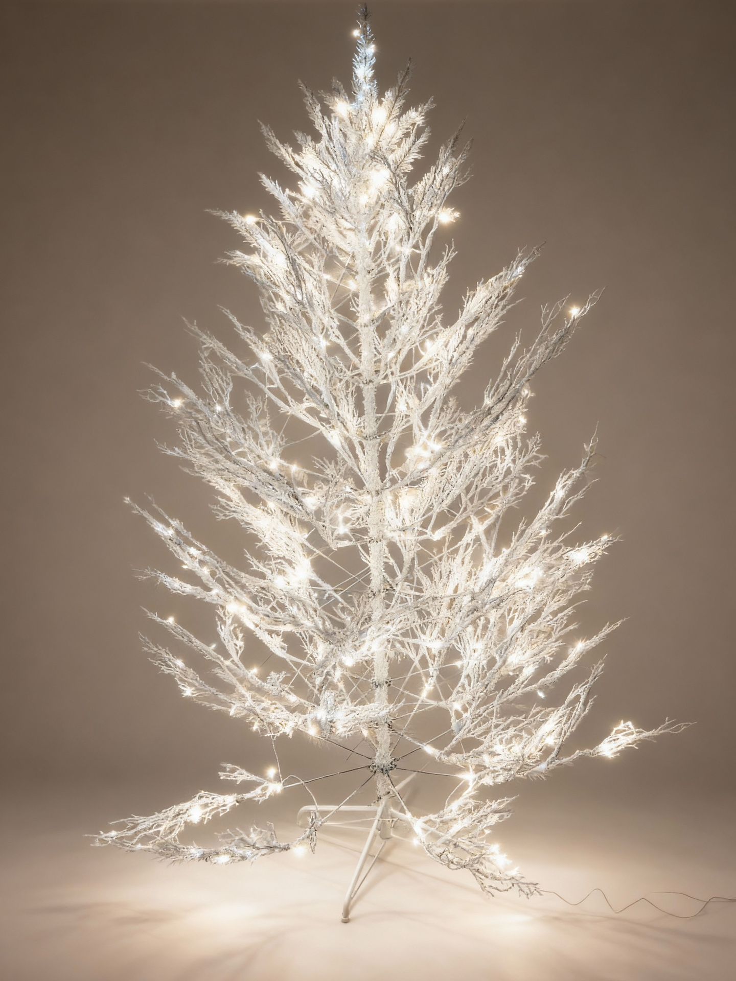Outdoor Deco Xmas Tree 7.5ft