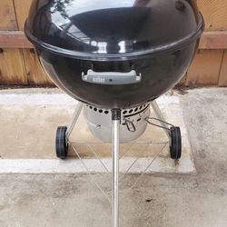 Weber Original Premium Kettle Grill