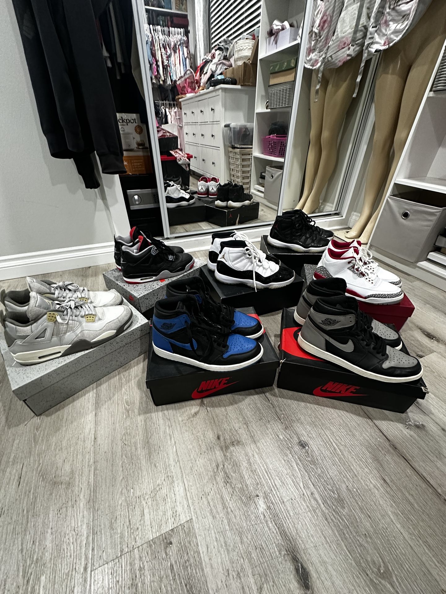 FOR SALE: JORDANS SZ.11