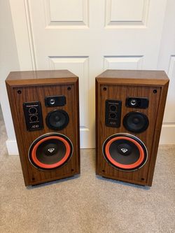 Vintage Cerwin Vega AT-10 speakers