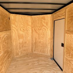 Trailer Enclosed 6 X 12 Polycore 0.80 It’s 2026 Financing Available.