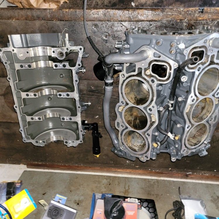 Yamah F225 F250 F300 4.2 LITER CRANKCASE ASSY
6CE-15100-10-00