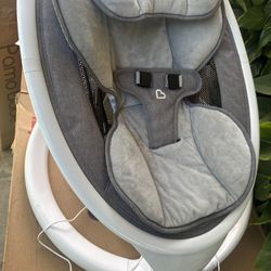 Munchkin Vibration Baby Swing