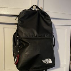 The North Face Travel Backpack Hiking Daypack Base Camp Voyager Travel Pack (35L)