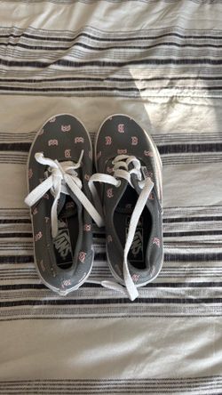 Vans size MLB