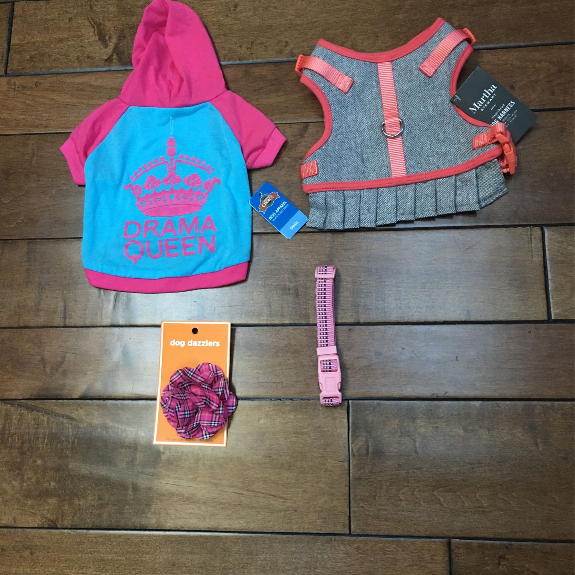 NWT - Size S - Dog 🐶 Apparel SET - Pink Drama Queen Tee, Grey And Peach Harness , Collar Flower And Pink Reflective Collar