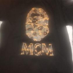 A Bathing Ape Mcm Size Large