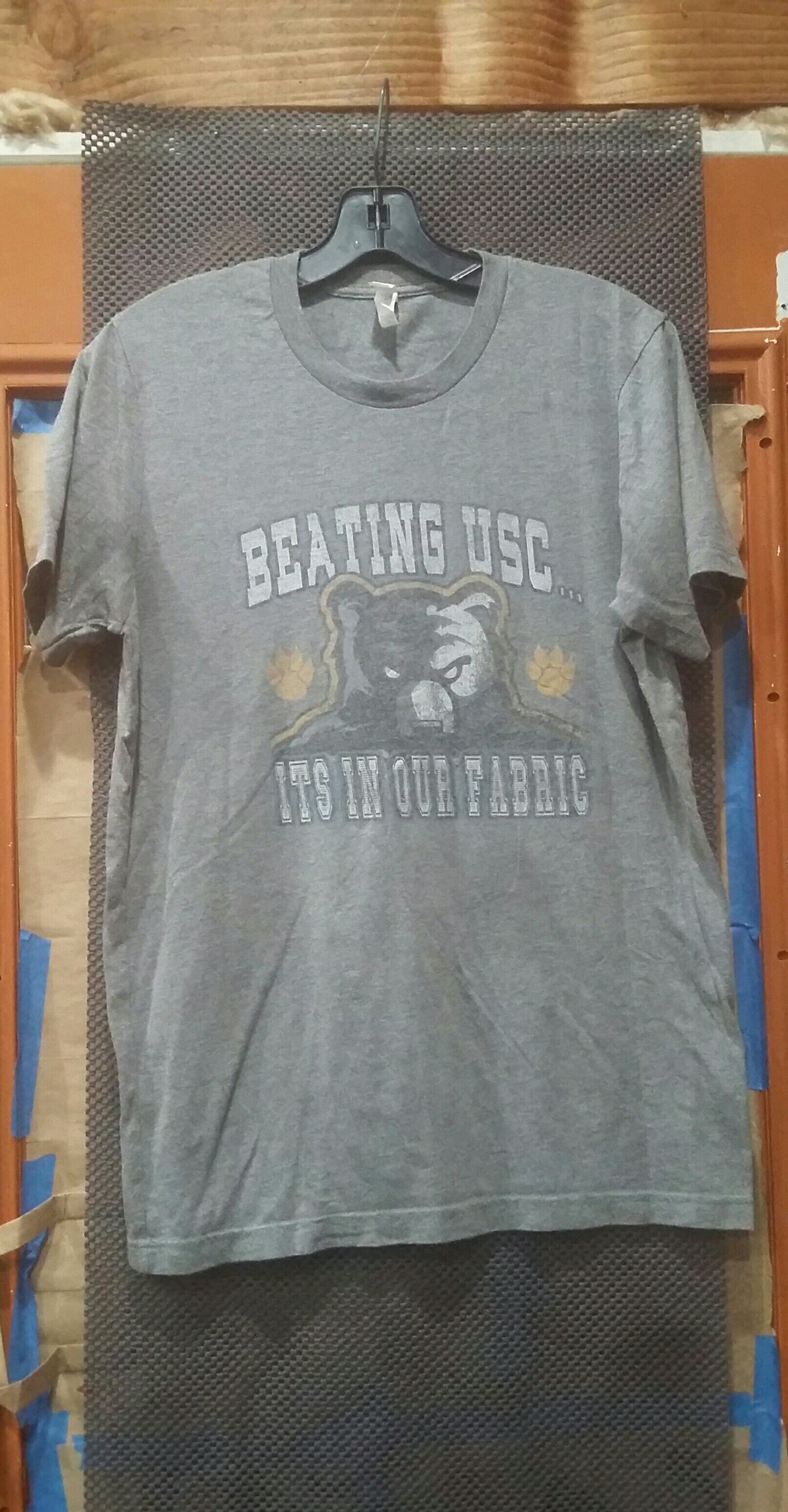 Canvas (Men) Beating USA its in our frabic gray t shirt (Size Medium)