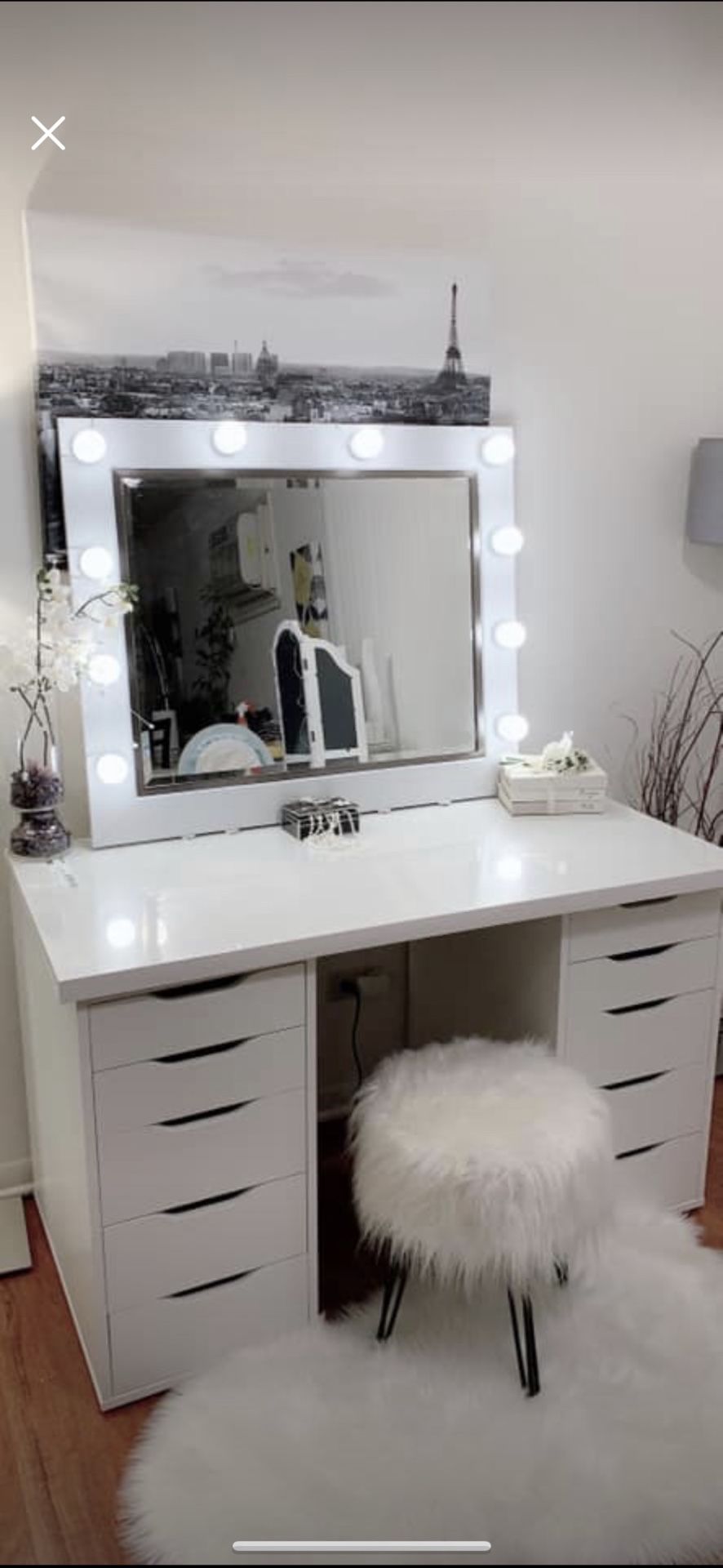 NEW Gorgeous vanity makeup table 10 drawers with large hollywood mirror all new