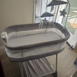 Free Bassinet 