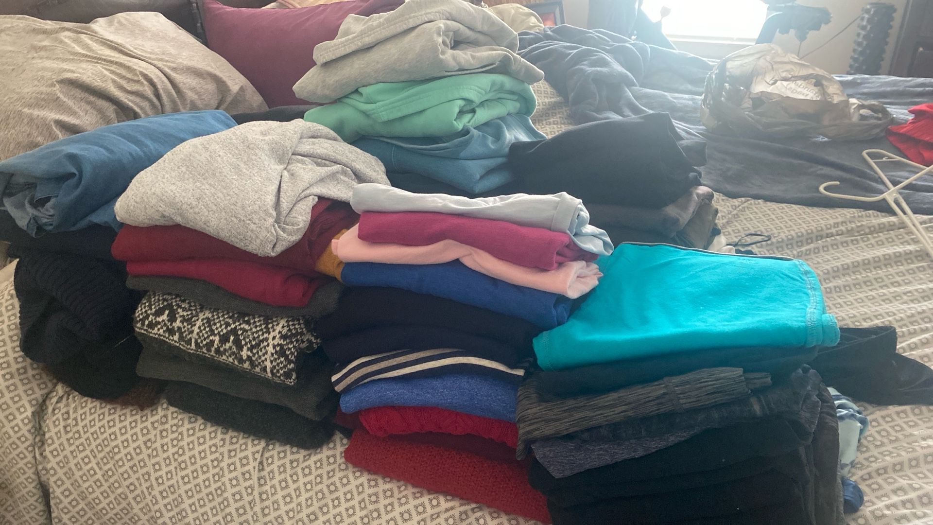 Huge Lot Of Womens Clothing Size Medium Mostly