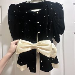 Vintage 80s women’s pearl jacket