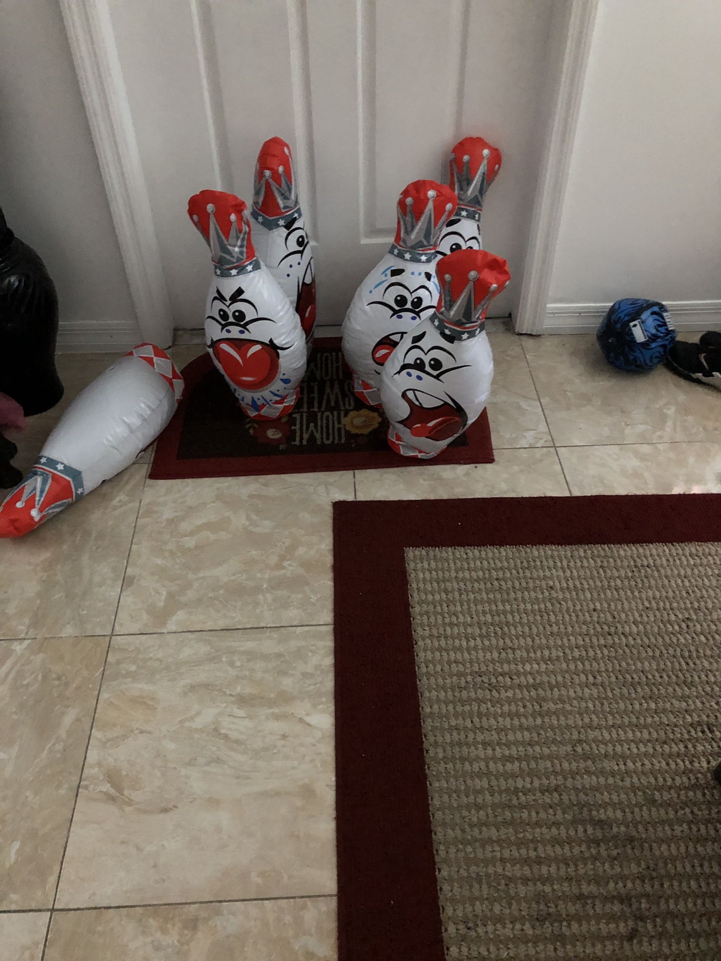 Bowling Pins with Ball ( Inflatable )