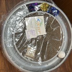 BRAND NEW ROUND CAT SCRATCHER-TOY