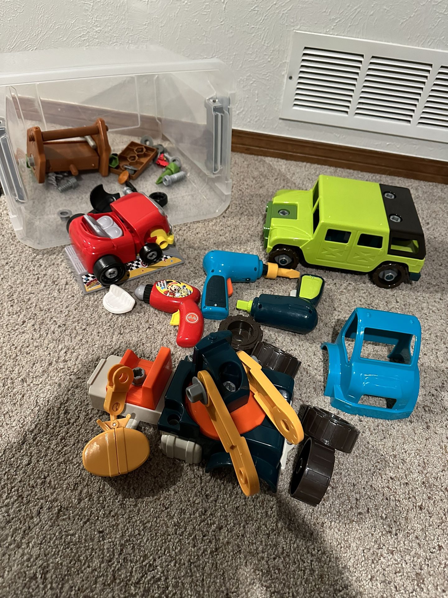 Battat- Wonder Wheels– Toy Crane/Car With Drill 