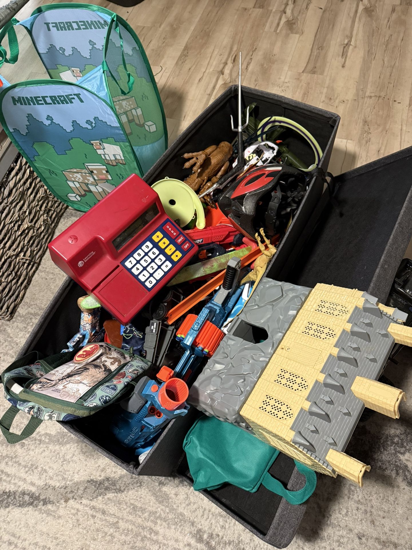 Tons Of Toys & Legos Ages 3-6