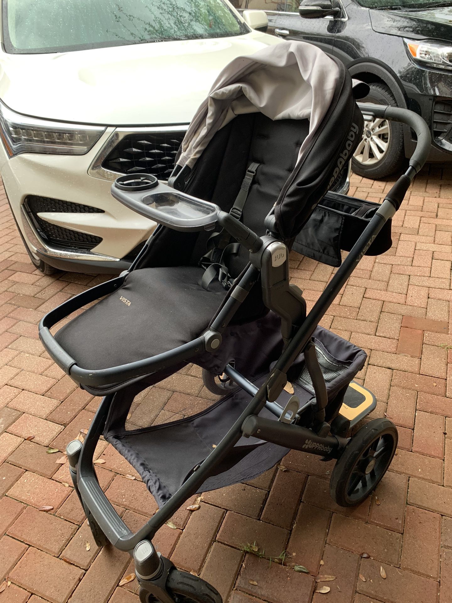 Uppababy Stroller with Car Seat, Bassinet And Piggyback