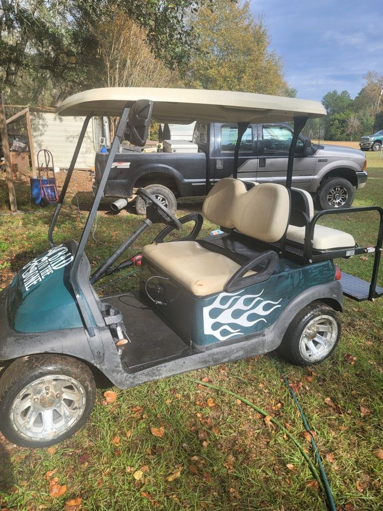 2008 Club car Precedent