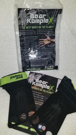 Bear Komple 3 hole grips size Small