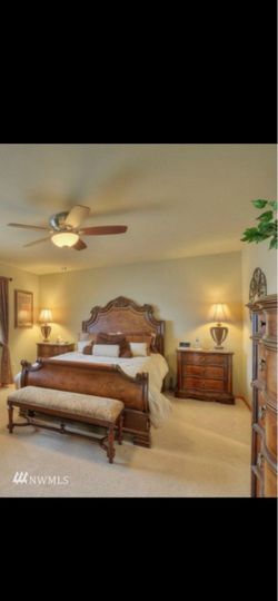 Queen Solid Wood Bed Set