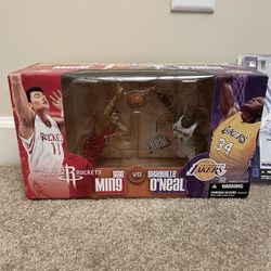 yao ming x shaq mcfarland figure