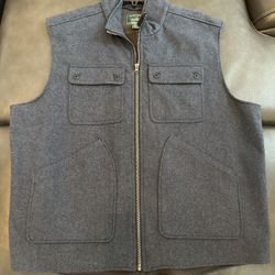 Mens Blue Woolrich  XL Vest 