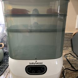 Bottle Sterilizer Baby Brezza