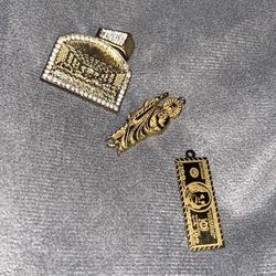 gold plated pendants 