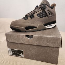 Air Jordan 4 Retro 