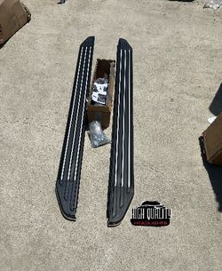 Ford Explorer  2011. 2019 side steps.