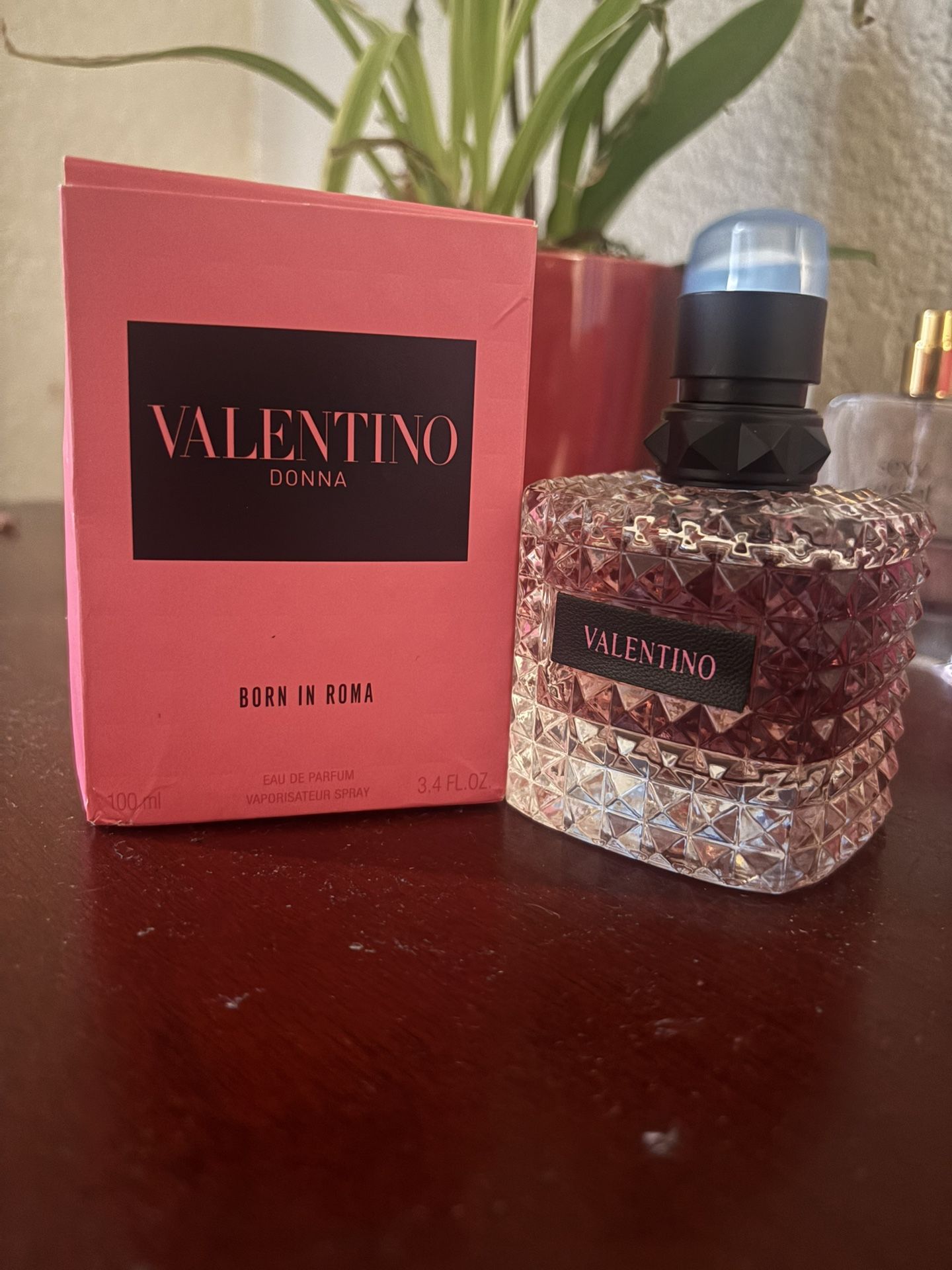 Valentino Born In Roma Perfume