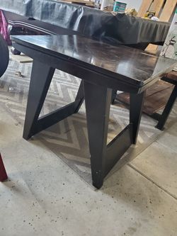 **whole set , coffee table with end tables