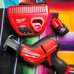 Milwaukee M12 Fuel Hackzall 2520-20 & M12 CP 1.5ah Battery...NUEVO_NEW $100 PRECIO FIJO_FIRM PRICE 